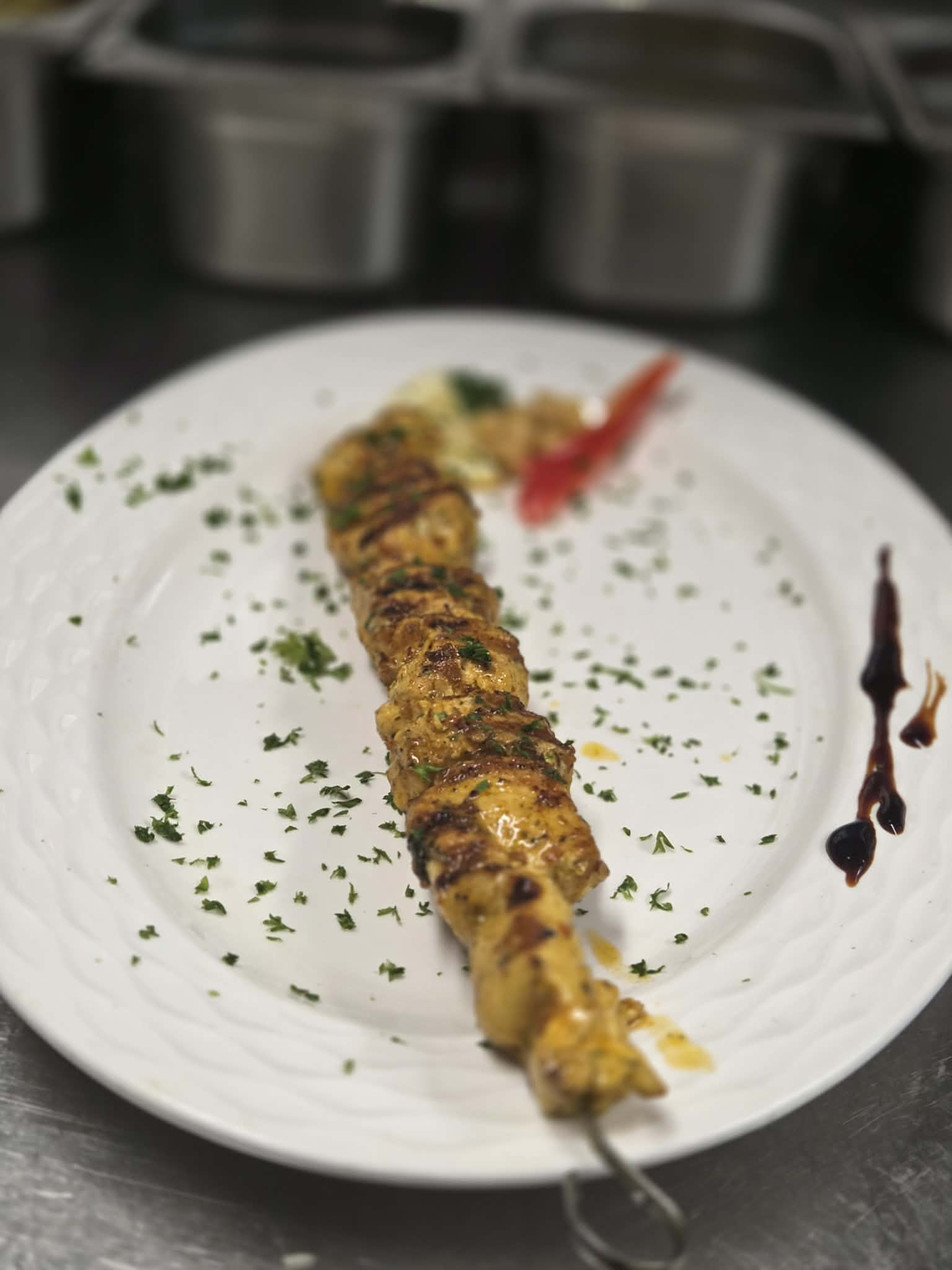 Photo d'une brochette de poulet